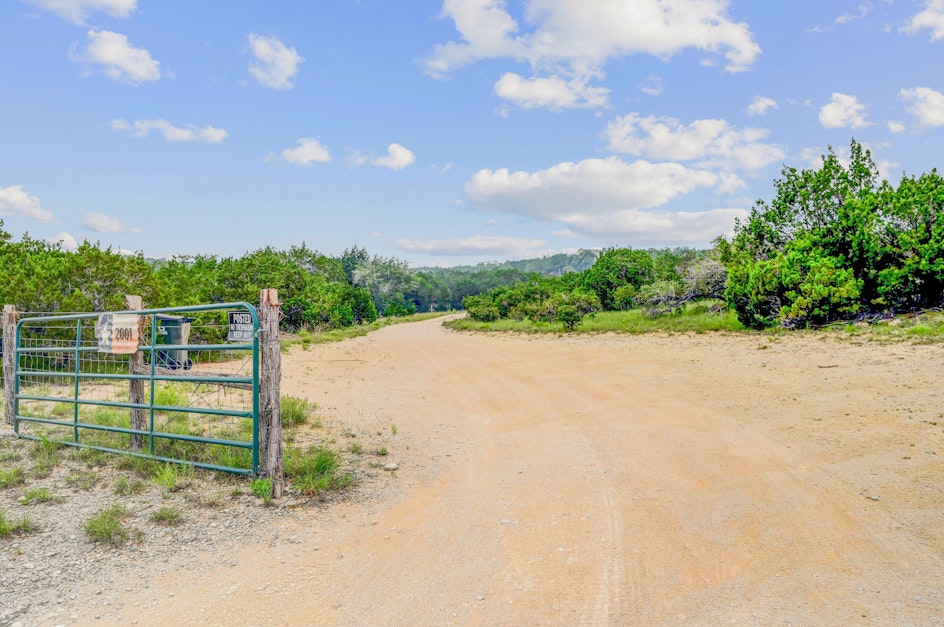 2001 North Rainbow Ranch Road, Wimberley, TX 78676, Coffman Real Estate. Powered by HomeDiary